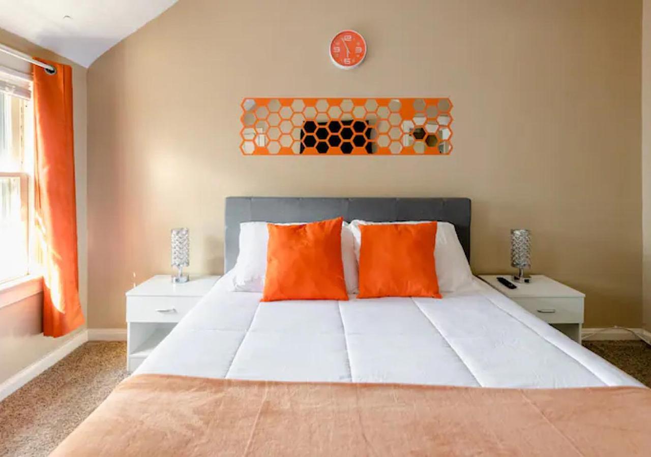 La Naranja Retreat - Cozy Duplex Near Downtown With Parking, 300 Mb Wifi & Self Check In Villa Cleveland Dış mekan fotoğraf
